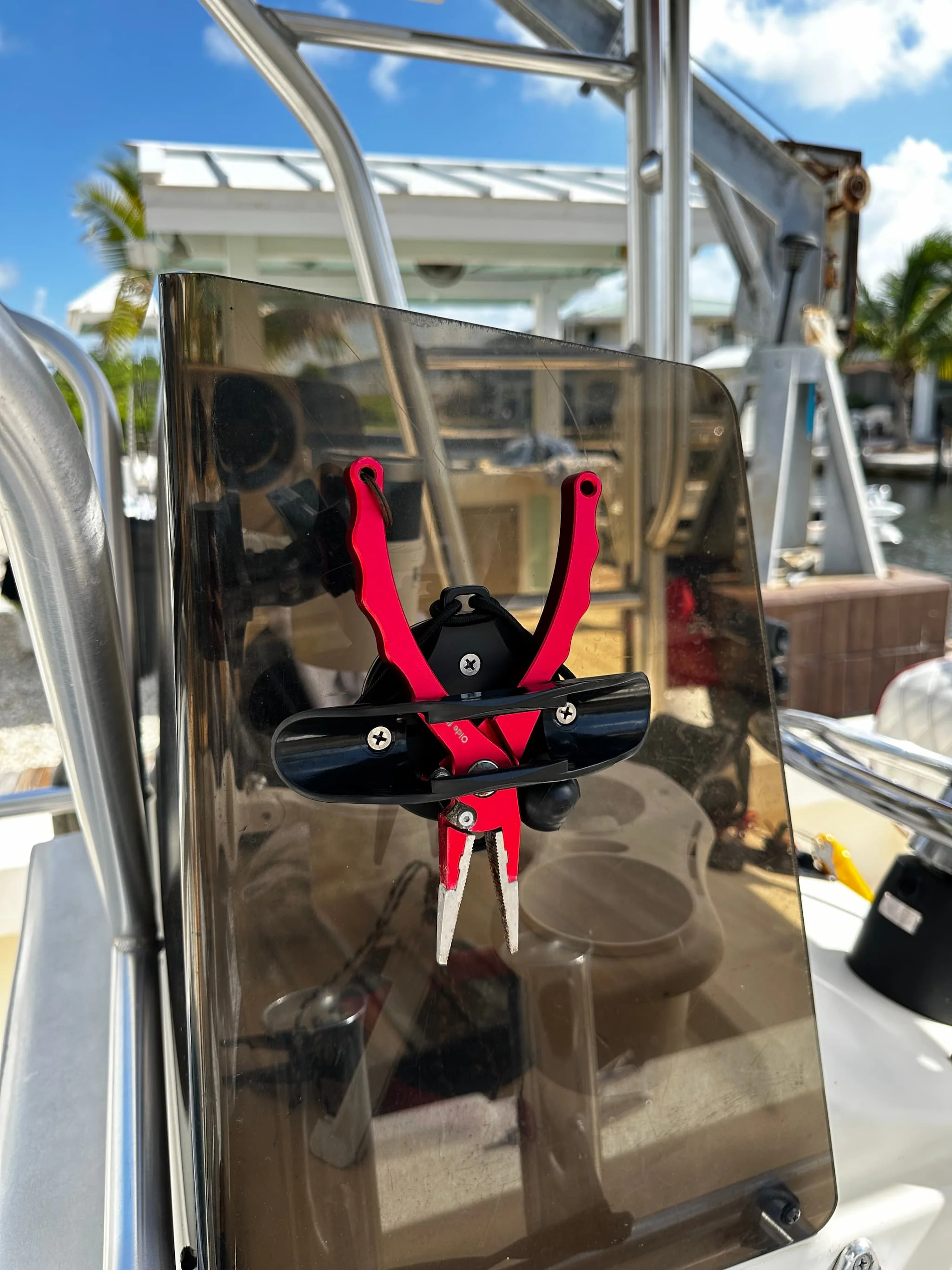 E-Sea Paddle Holder-Suction Mounted Paddle and Utility Clip - Image 16