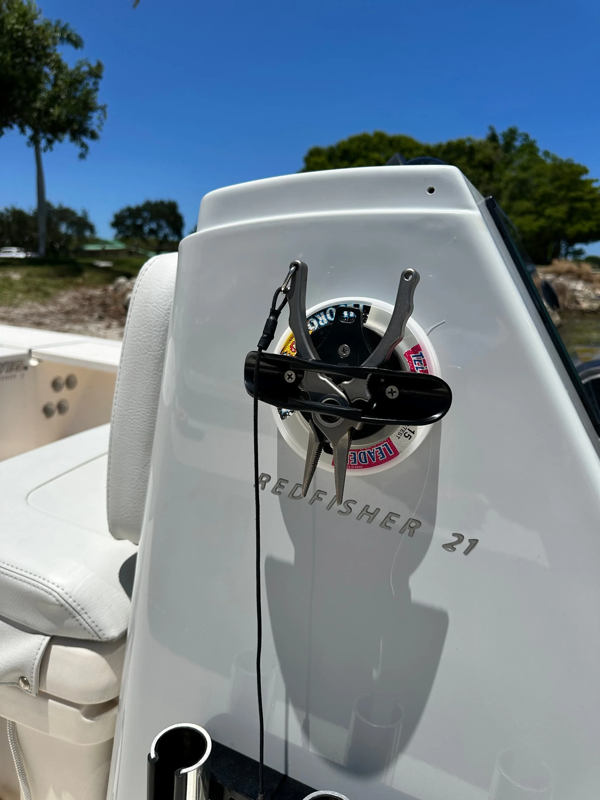 E-Sea Paddle Holder-Suction Mounted Paddle and Utility Clip - Image 3